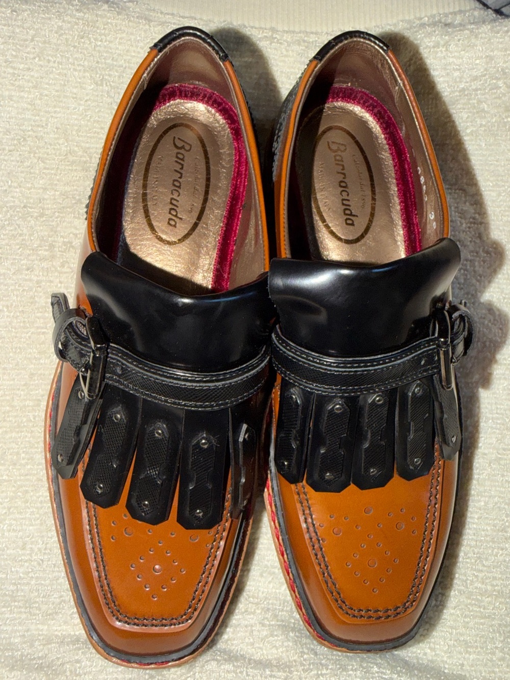 Rare vintage women’s Barracuda leather loafers